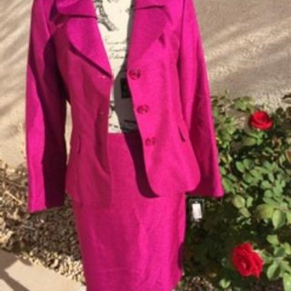 Stunning Magenta Pink Le Suit Skirt Set Size 6P - Picture 7 of 9